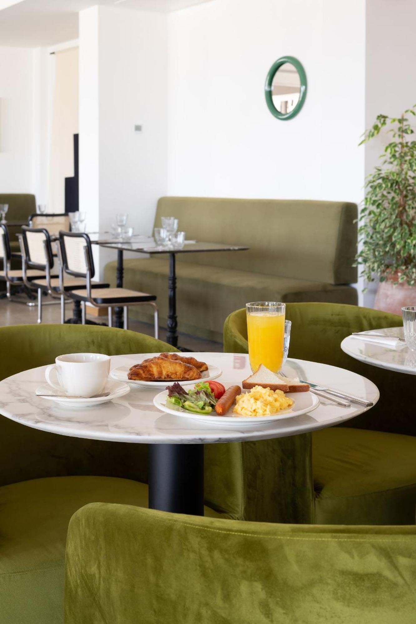 Castor & Pollux Hotel Τυφλίδα Εξωτερικό φωτογραφία