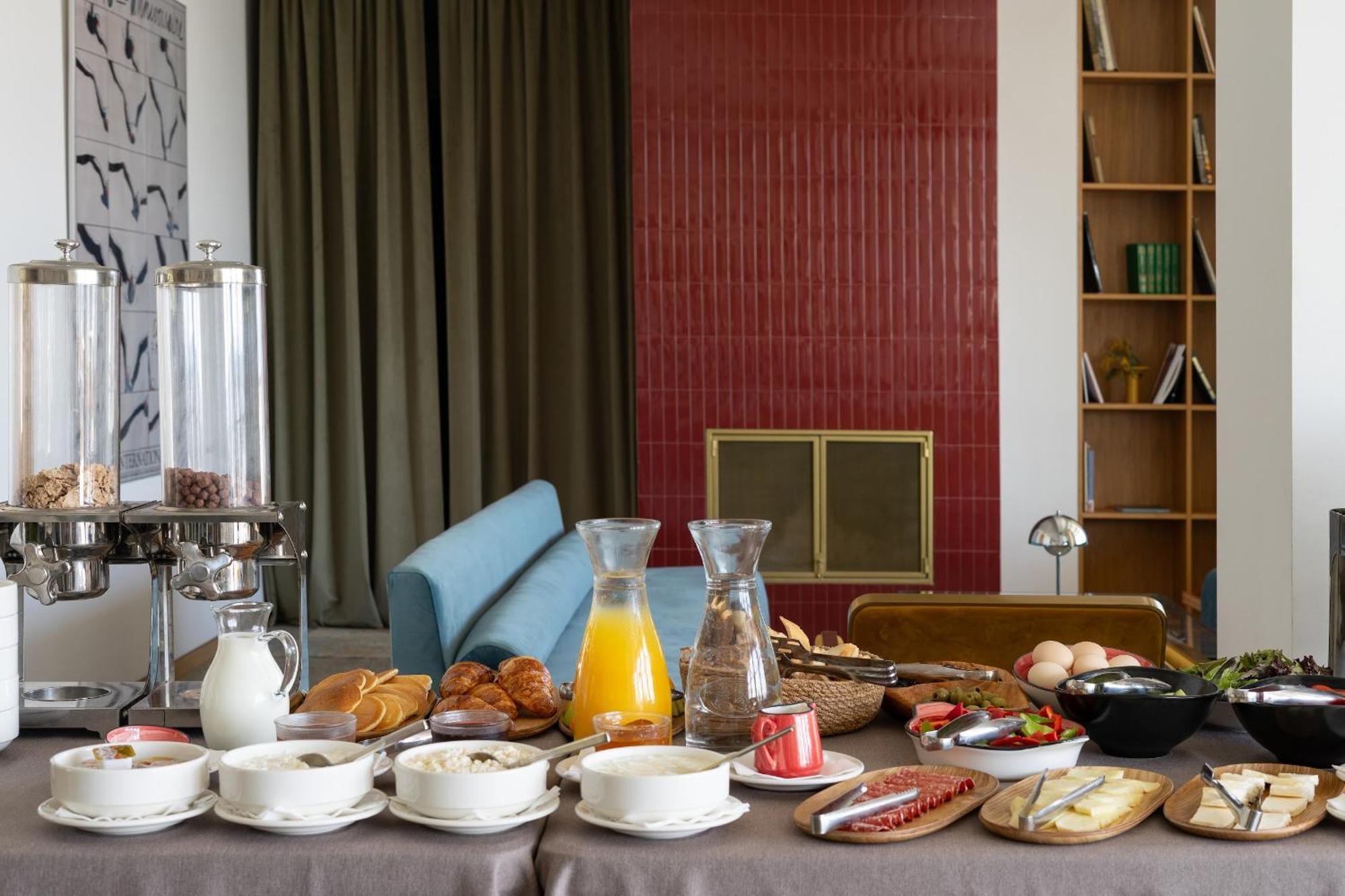 Castor & Pollux Hotel Τυφλίδα Εξωτερικό φωτογραφία